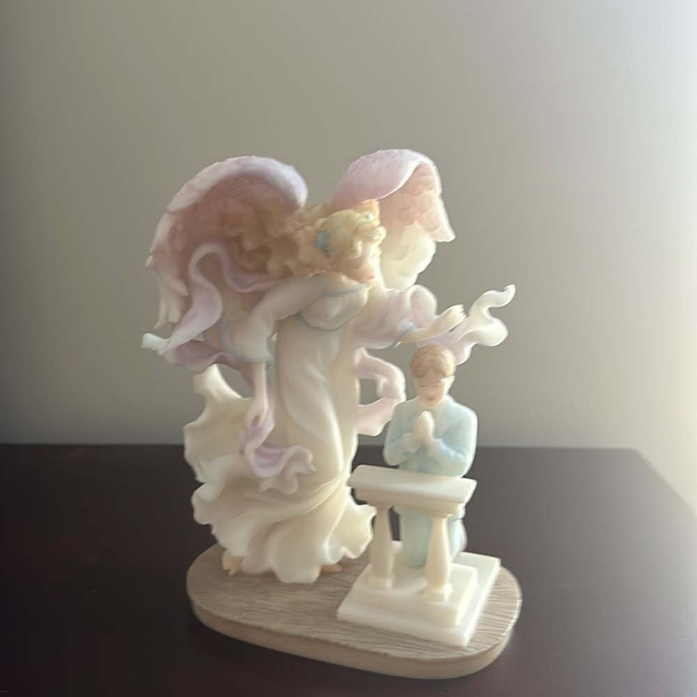 New Seraphim Classics May God Bless You “Communion Boy Figure” item#81806 NO BOX